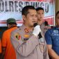 AKBP Wahyu Bram, SH, SIK, MH didampingi Kasat Narkoba AKP Renovasi Hia, SIK, MH saat konferensi pers di Mapolres Bungo, Jumat (12/5/23). FOTO : Hms