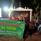 Puluhan Santri Ponpes Al-Fatah Gelar Pawai Obor Berkeliling di Ruas Jalan Teluk Dawan, Rabu (28/06/2023) Malam. Foto : bj