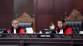 Ketua Mahkamah Konstitusi Anwar Usman saat Membacakan Putusan Sistem Pemilu, Kamis (15/06/2023). Foto : tvOneNews.com