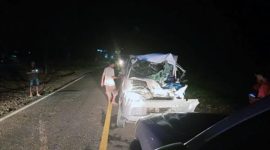 Kondisi Pick Up Grand Max Rusak Berat Setelah Menabrak Truck di Jalan Lintas Sumatera KM 04. Desa Sei Ulak, Kecamatan Nalo Tantan, Kabupaten Merangin. [FOTO : Humas ResMerangin]