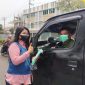 Pengurus IWO Jambi saat Membagikan Ribuan Masker Kepada Masyarakat, Selasa (3/10/23). Foto : IWO Jambi 