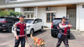 K-9 Polda Jambi lakukan Sterilisasi di Kantor Gubernur dan Kantor DPRD Prov Jambi, Selasa (06/02/24). FOTO : HMS