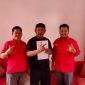 Kader Internal Dr. Wargo, M.Pd saat Mengambil Formulir Pendaftaran di Sekretariat DPC PDIP Tanjab Timur, Senin (22/04/2024). FOTO : bj