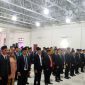 Ketua KPU Hodijatul Qubro melantik anggota PPK se-kabupaten Tanjab Timur, Kamis (16/05/2024). FOTO : bj