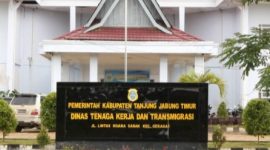 Gedung Kantor Disnakertrans Tanjab Timur. (Ist)