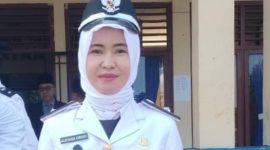 Foto: Kepala Desa Pandan Lagan, Kecamatan Geragai, Alfiana Ijriati. (ist)