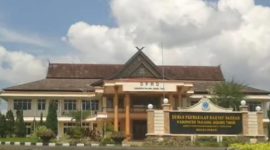 Foto: Gedung DPRD Tanjab Timur. (ist)