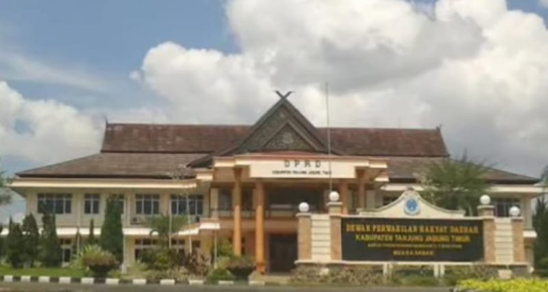 Foto: Gedung DPRD Tanjab Timur. (ist)